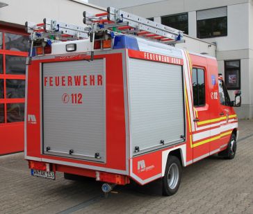 Vorauslöschfahrzeug (VLF) seitlich von hinten